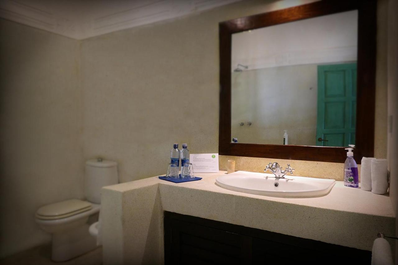Nyumba Ya Paka Boutique Hotel Малинди Экстерьер фото